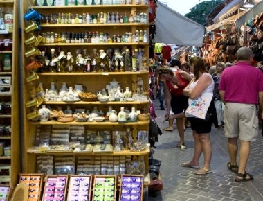 Χανιά: Σφραγίστηκαν δύο αναψυκτήρια παρουσία αστυνομίας και δήμου λόγω μη ενδεδειγμένης λειτουργίας